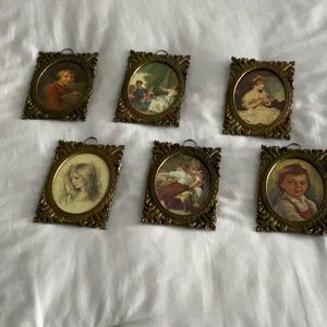 6 small frames. From Italy new never used